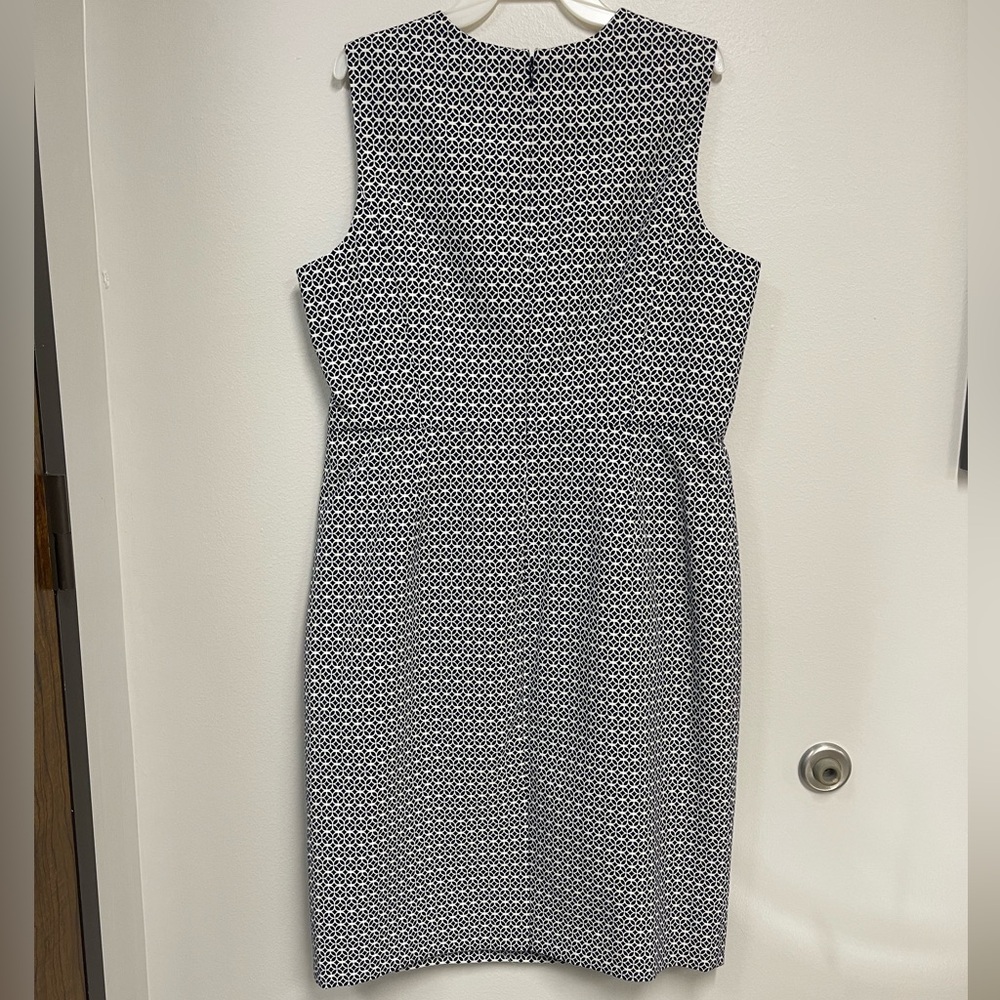 NWT Talbots Bow-Front Patterned Dress - Picture 9 of 15